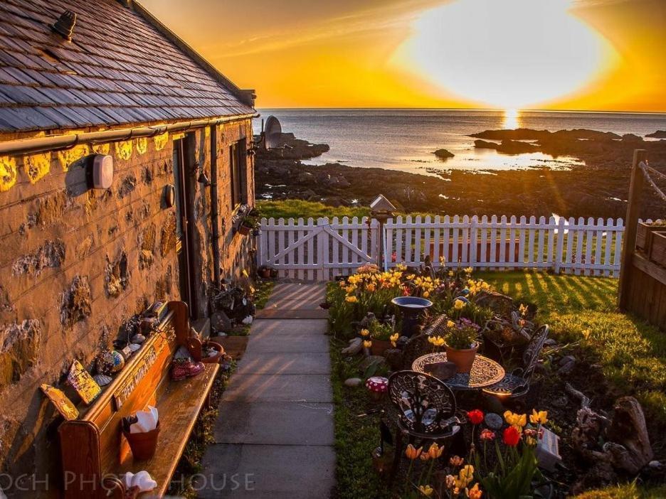 Pew With A View - Seafront Cottages Sandhaven Værelse billede