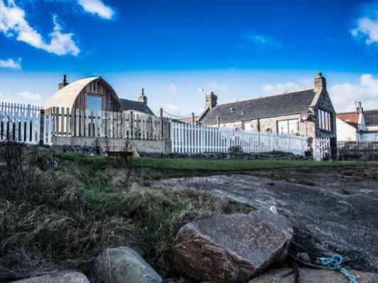 Pew With A View - Seafront Cottages Sandhaven Eksteriør billede
